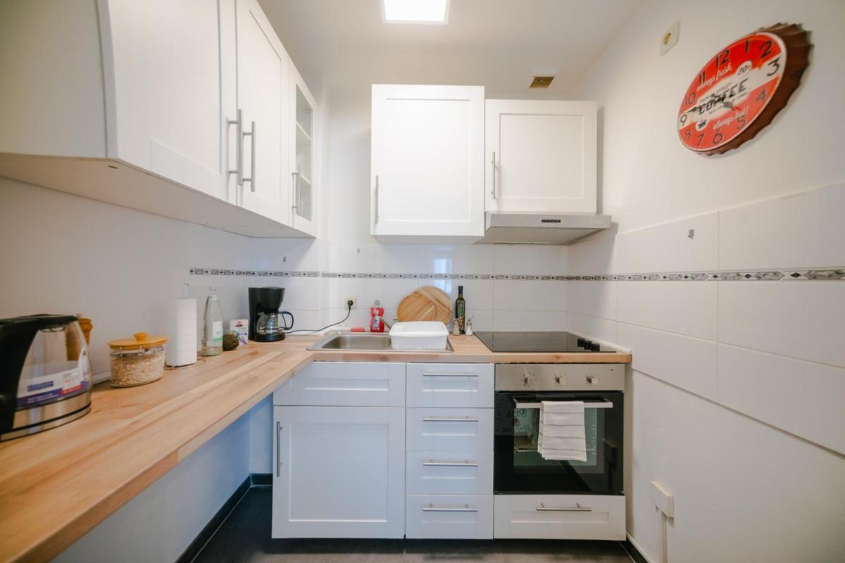 Ferienwohnung Laura In Gera Fuer Bis Zu 4 Personen - Neu Renoviert Eksteriør bilde