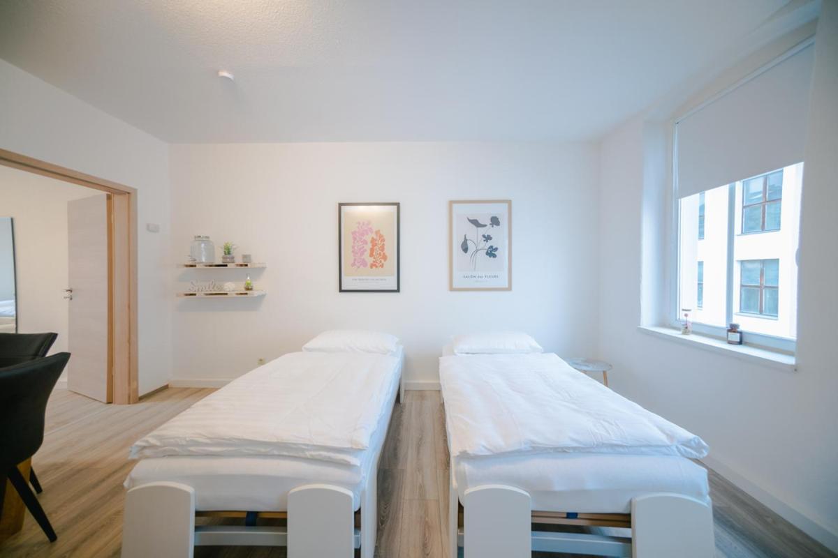 Ferienwohnung Laura In Gera Fuer Bis Zu 4 Personen - Neu Renoviert Eksteriør bilde