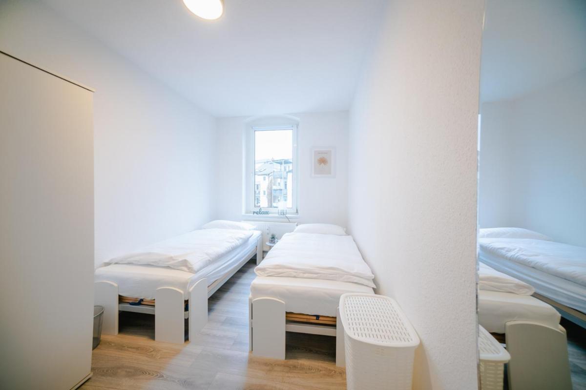 Ferienwohnung Laura In Gera Fuer Bis Zu 4 Personen - Neu Renoviert Eksteriør bilde